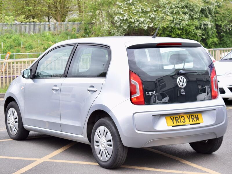 VOLKSWAGEN UP