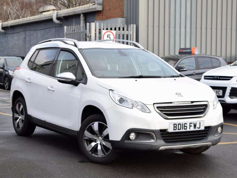 PEUGEOT 2008